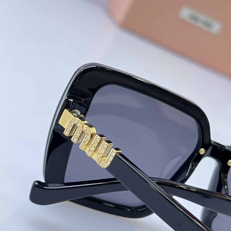 Miu miu Sunglasses